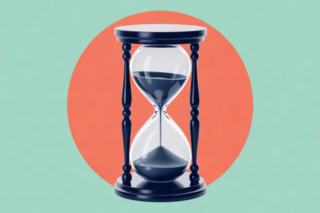 Qué pasa si no declaras impuestos: collage de un reloj de arena sobre un círculo coral
